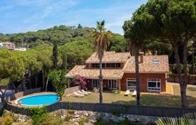 4-zimmer haus in der stadt 679 m² in Sant Andreu de Llavaneres, Spanien. 1 485 000 €