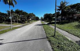 Grundstück – North Miami Beach, Florida, Vereinigte Staaten. 391 000 €