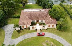 Villa – Coral Gables, Florida, Vereinigte Staaten. $7 795 000