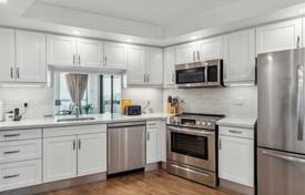 9-zimmer wohnung in Etobicoke, Kanada. C$1 052 000