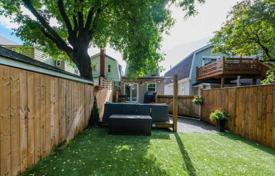 2-zimmer haus in der stadt in East York, Kanada. C$1 430 000