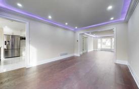 15-zimmer haus in der stadt in Scarborough, Kanada. C$2 637 000