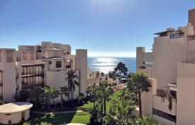 2-zimmer wohnung 100 m² in Marbella, Spanien. 399 000 €