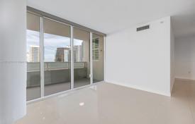 3-zimmer appartements in eigentumswohnungen 144 m² in Miami, Vereinigte Staaten. 692 000 €