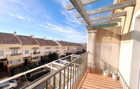 6-zimmer stadthaus 250 m² in Marbella, Spanien. 490 000 €