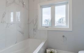 4-zimmer haus in der stadt in Etobicoke, Kanada. C$2 439 000