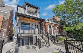 6-zimmer haus in der stadt in York, Kanada. C$1 775 000