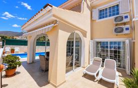 3-zimmer einfamilienhaus 130 m² in Costa Adeje, Spanien. 820 000 €