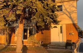 9-zimmer haus in der stadt in Scarborough, Kanada. C$1 939 000