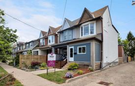 3-zimmer stadthaus in East York, Kanada. C$996 000