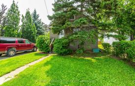 7-zimmer haus in der stadt in Etobicoke, Kanada. C$1 420 000