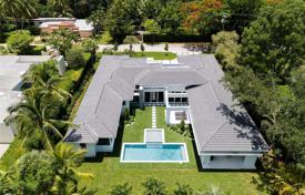 Villa – Miami, Florida, Vereinigte Staaten. 1 941 000 €