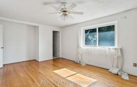 16-zimmer haus in der stadt in Scarborough, Kanada. C$1 481 000