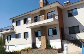 5-zimmer einfamilienhaus 360 m² in Pera Pedi, Zypern. 740 000 €