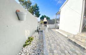 Villa – Marbella, Andalusien, Spanien. 350 000 €