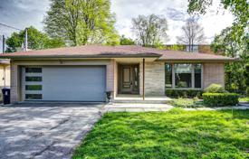 5-zimmer haus in der stadt in North York, Kanada. C$2 401 000