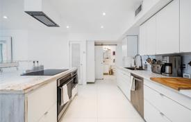6-zimmer haus in der stadt 339 m² in Miami, Vereinigte Staaten. $2 290 000