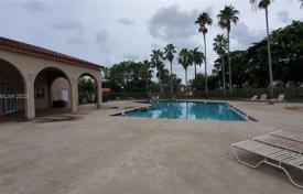 Eigentumswohnung – Pembroke Pines, Broward, Florida,  Vereinigte Staaten. $276 000