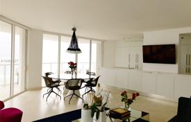 4-zimmer wohnung 205 m² in Collins Avenue, Vereinigte Staaten. $1 875 000