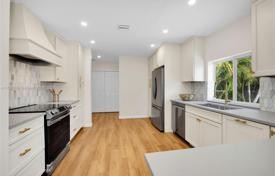3-zimmer haus in der stadt 239 m² in Miami, Vereinigte Staaten. $900 000