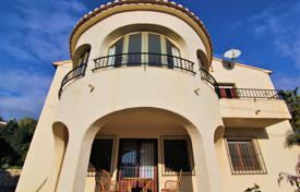 4-zimmer einfamilienhaus 229 m² in Calp, Spanien. 700 000 €