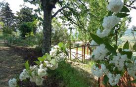 6-zimmer villa 350 m² in Tuoro Sul Trasimeno, Italien. 1 050 000 €