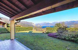 Wohnung – Stresa, Piedmont, Italien. 690 000 €