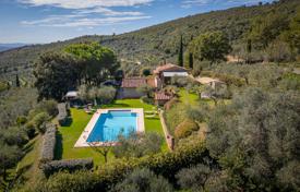 7-zimmer landgut 187 m² in Cortona, Italien. 800 000 €
