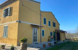 5-zimmer villa 300 m² in Magliano In Toscana, Italien. 810 000 €