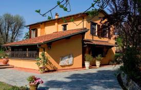 4-zimmer villa in Camaiore, Italien. $4 200  pro Woche