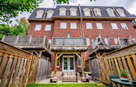 8-zimmer stadthaus in Old Toronto, Kanada. C$1 424 000