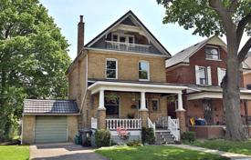 4-zimmer haus in der stadt in York, Kanada. C$1 055 000