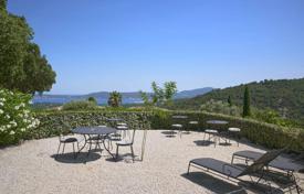 Villa – Grimaud, Côte d'Azur, Frankreich. 25 000 €  pro Woche