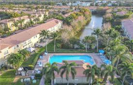 Haus in der Stadt – Boynton Beach, Florida, Vereinigte Staaten. $405 000