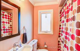 6-zimmer haus in der stadt in Scarborough, Kanada. C$1 484 000