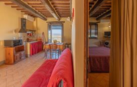 14-zimmer landgut 474 m² in Paciano, Italien. 1 050 000 €