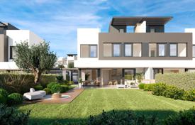 6-zimmer villa 123 m² in Estepona, Spanien. 612 000 €