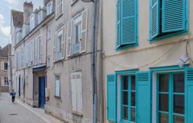 New residential complex with apartments in Centre-Val de Loire, Frankreich. ab 398 000 €