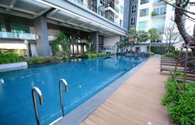 1-zimmer appartements in eigentumswohnungen in Thon Buri, Thailand. $156 000