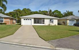 Haus in der Stadt – Fort Pierce, Florida, Vereinigte Staaten. 233 000 €