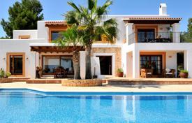 Villa – Ibiza, Balearen, Spanien. $15 200  pro Woche