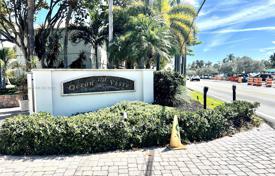 Haus in der Stadt – Hillsboro Beach, Florida, Vereinigte Staaten. $2 375 000