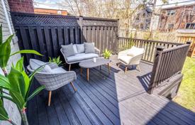 7-zimmer haus in der stadt in Old Toronto, Kanada. C$1 548 000