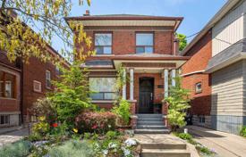 6-zimmer haus in der stadt in Old Toronto, Kanada. C$1 314 000