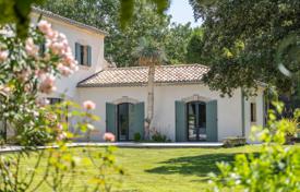 16-zimmer villa in L'Isle-sur-la-Sorgue, Frankreich. 4 900 000 €