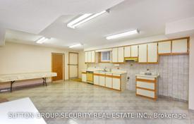 10-zimmer haus in der stadt in York, Kanada. C$1 953 000
