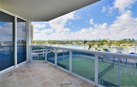 Wohnung – Miami Beach, Florida, Vereinigte Staaten. $769 000