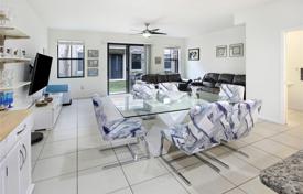 Haus in der Stadt – Pompano Beach, Florida, Vereinigte Staaten. $455 000
