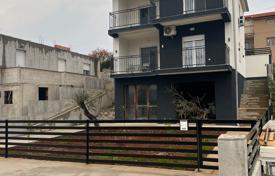 Haus in der Stadt – Kotor (Stadt), Kotor, Montenegro. 350 000 €