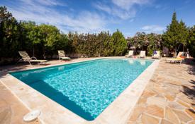 Villa – Ibiza, Balearen, Spanien. 4 600 €  pro Woche